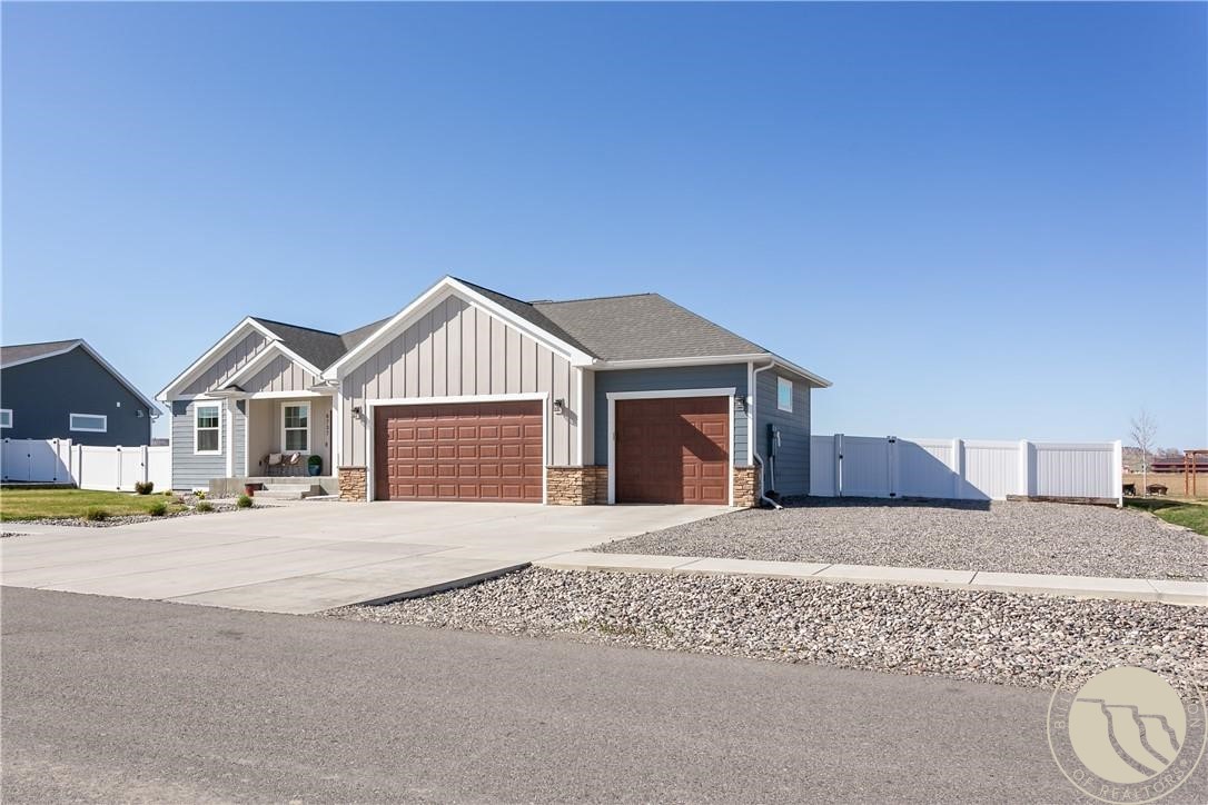 6737 Skycrest Dr