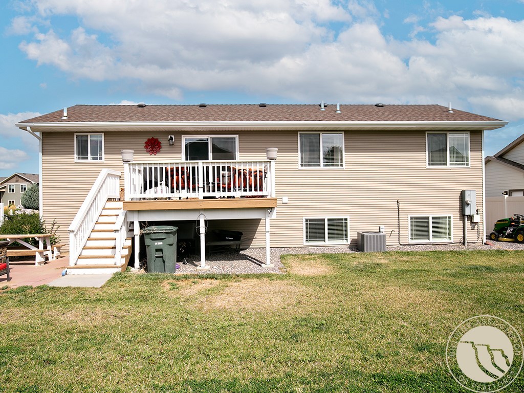 1414 Benjamin Blvd