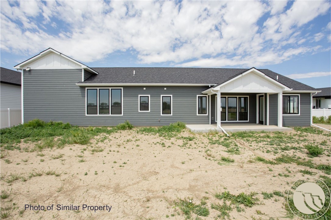 4613 Shining Light Lane