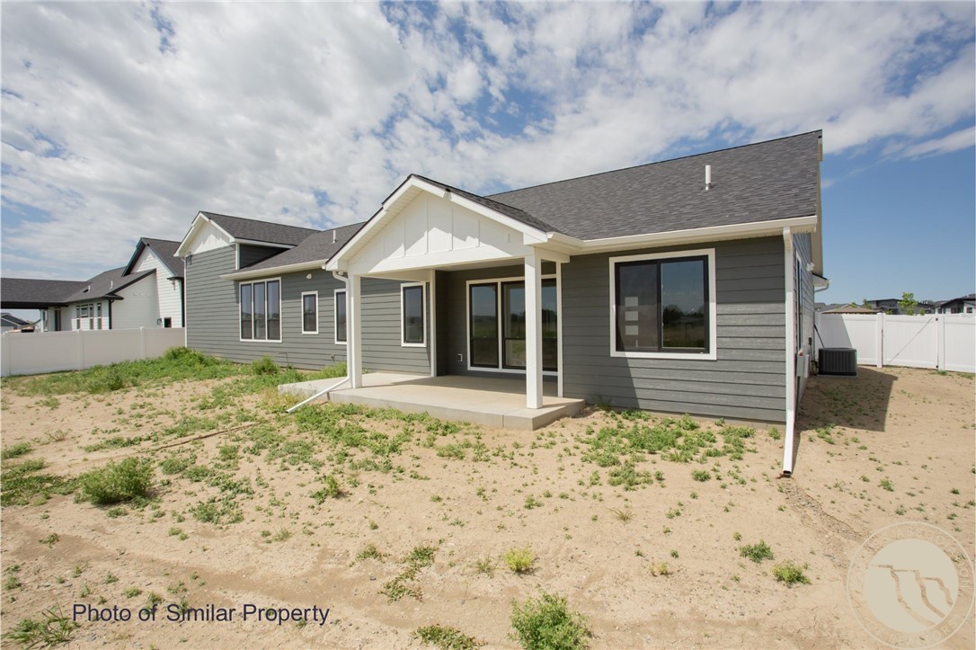 4613 Shining Light Lane