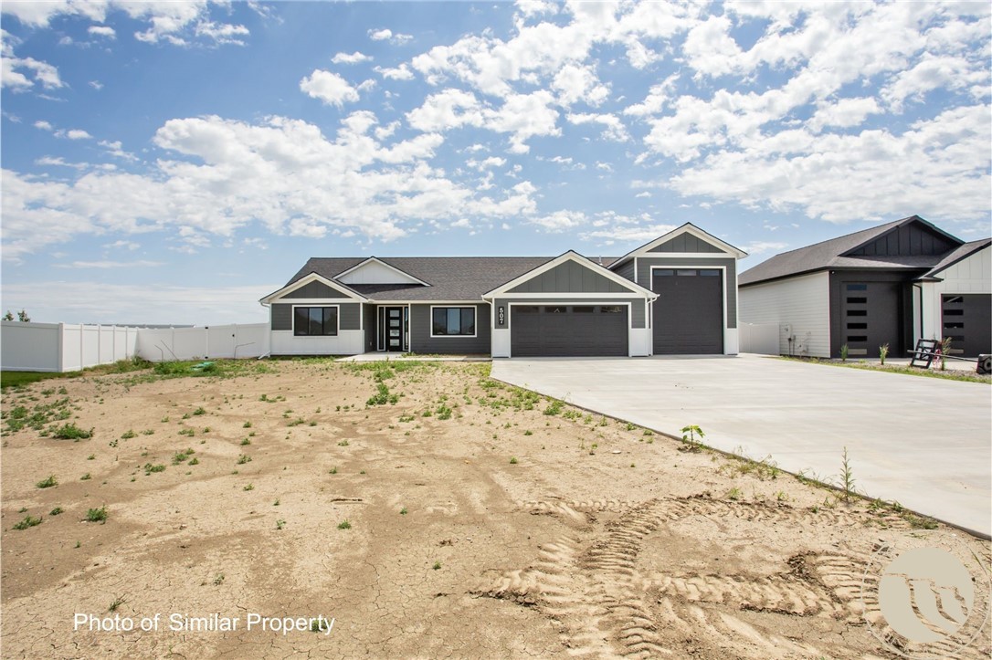 4613 Shining Light Lane