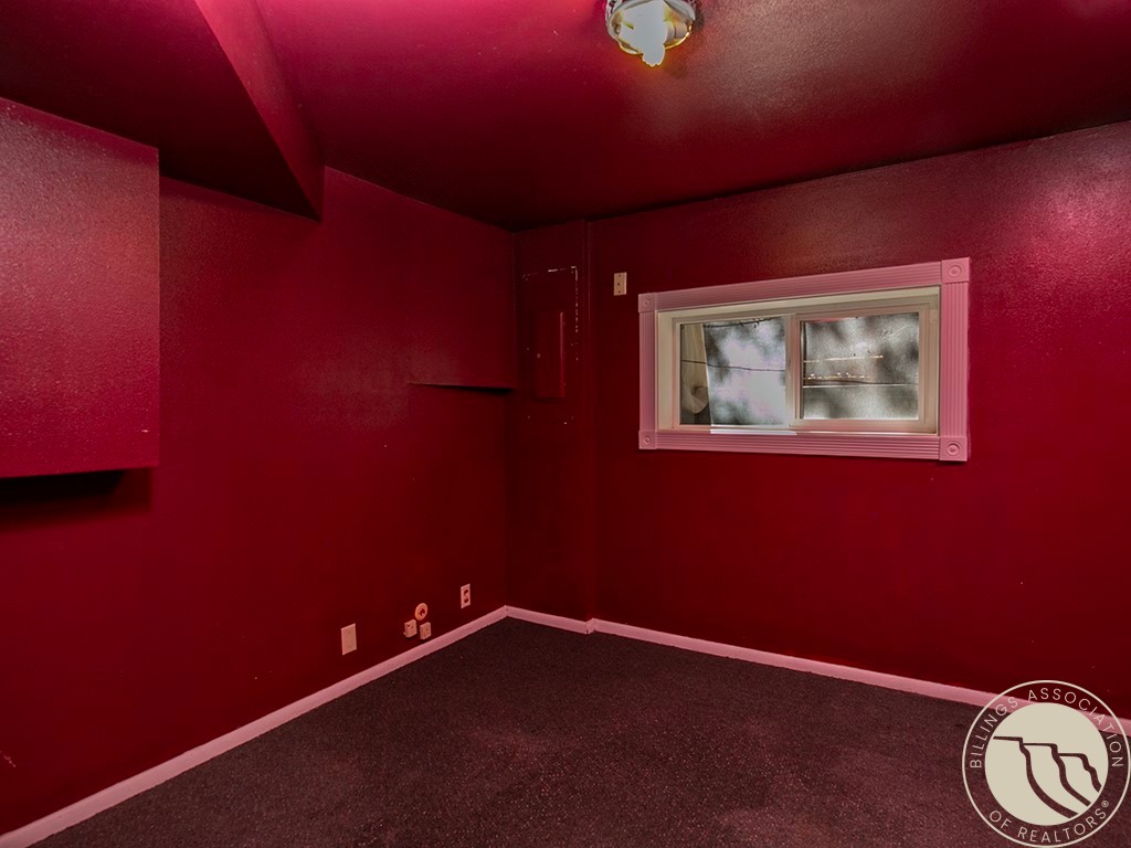 663 Valle Vista Ave