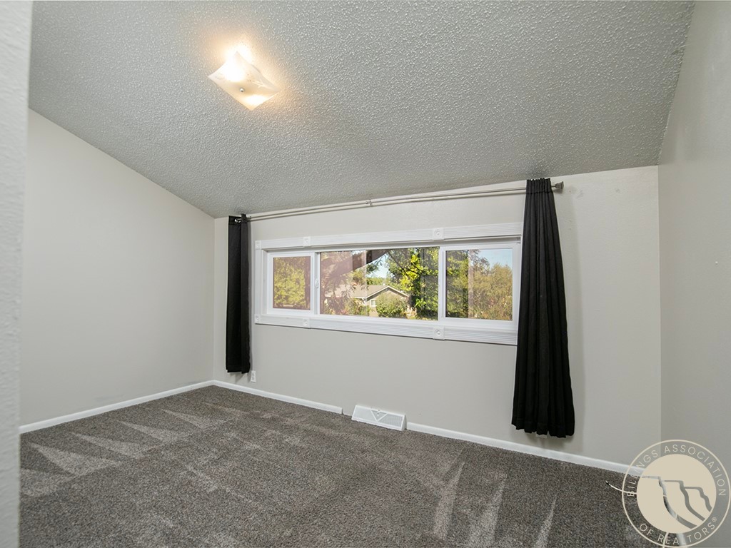 663 Valle Vista Ave