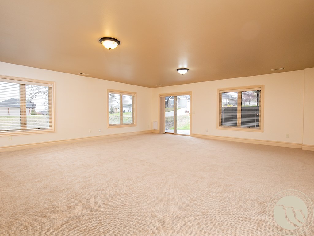 3441 Castle Pines Dr