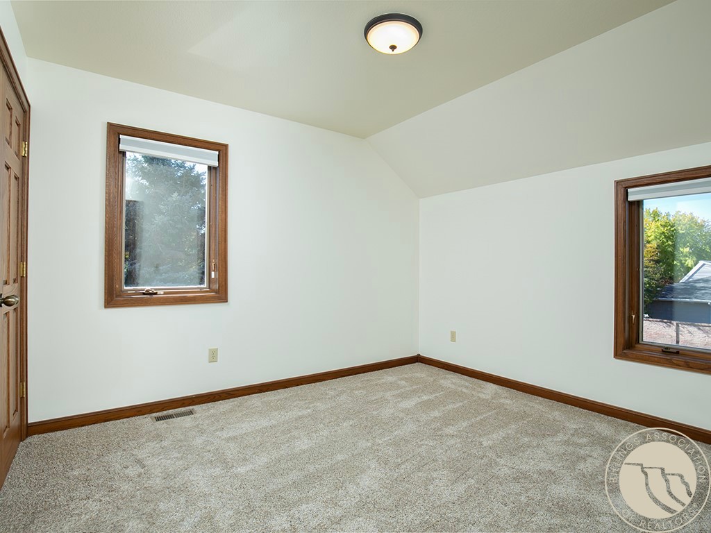 2800 Gregory Drive S