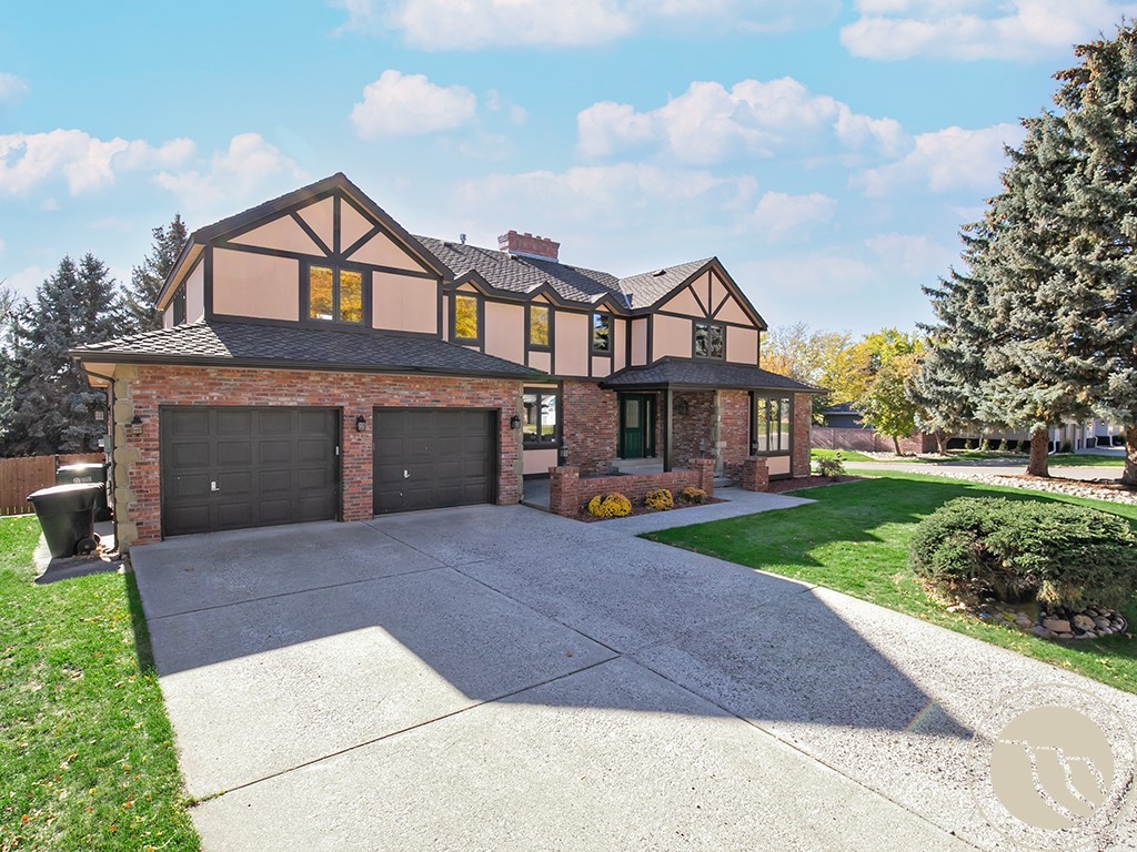 2800 Gregory Drive S