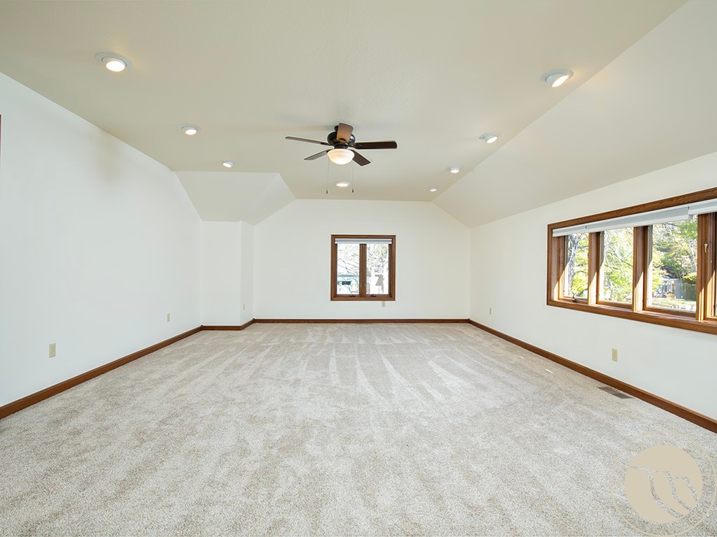 2800 Gregory Drive S