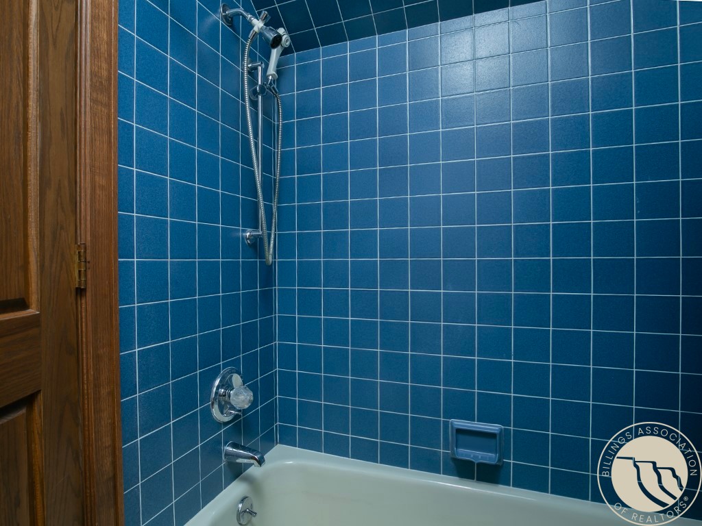 2800 Gregory Drive S