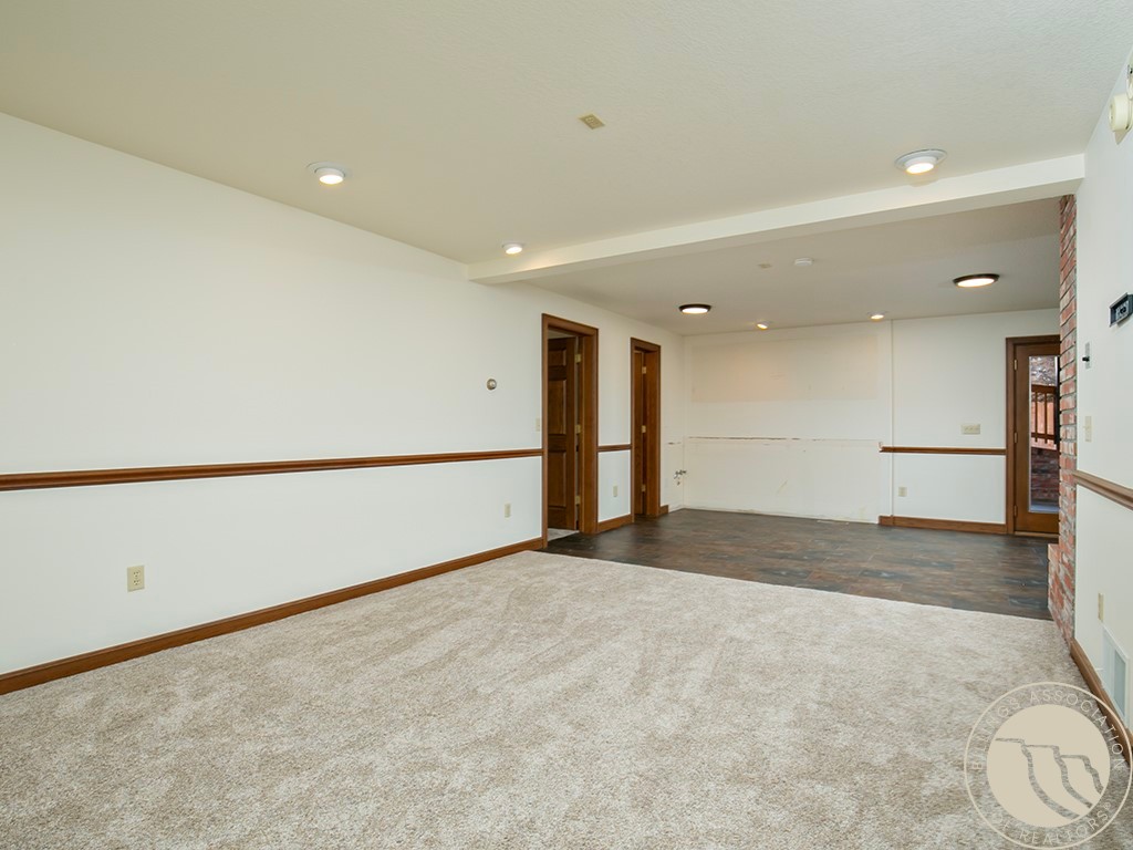 2800 Gregory Drive S