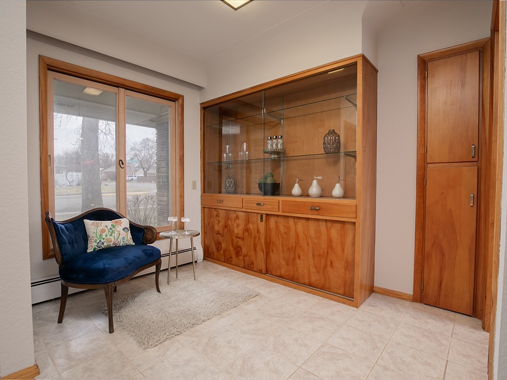 545 Beverly Hill BOULEVARD