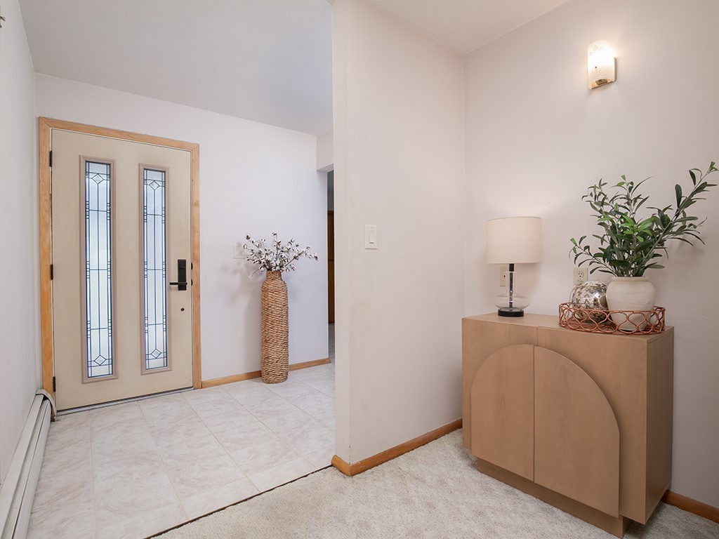 545 Beverly Hill BOULEVARD