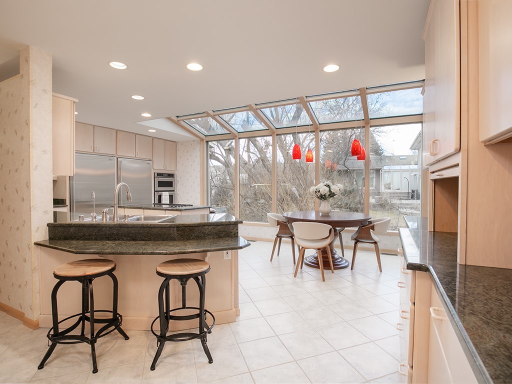 545 Beverly Hill BOULEVARD