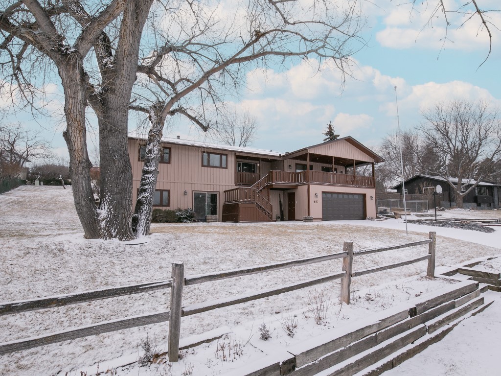 657 Valle Vista AVENUE