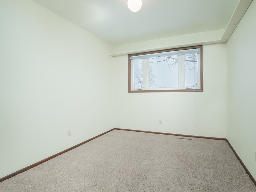 657 Valle Vista AVENUE