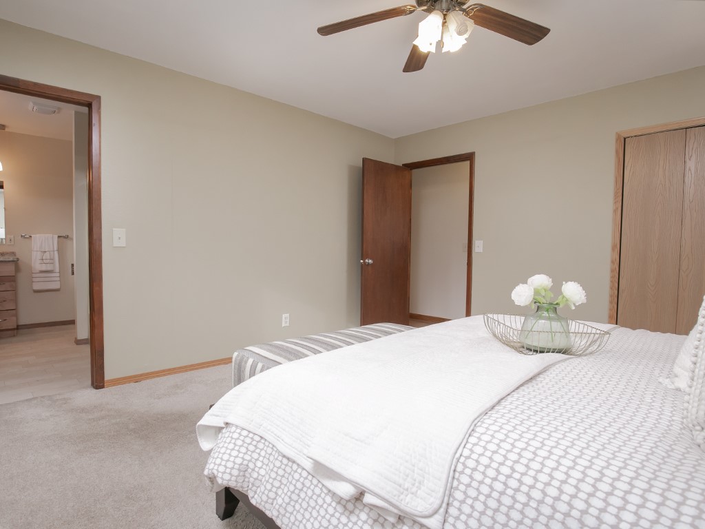 657 Valle Vista AVENUE