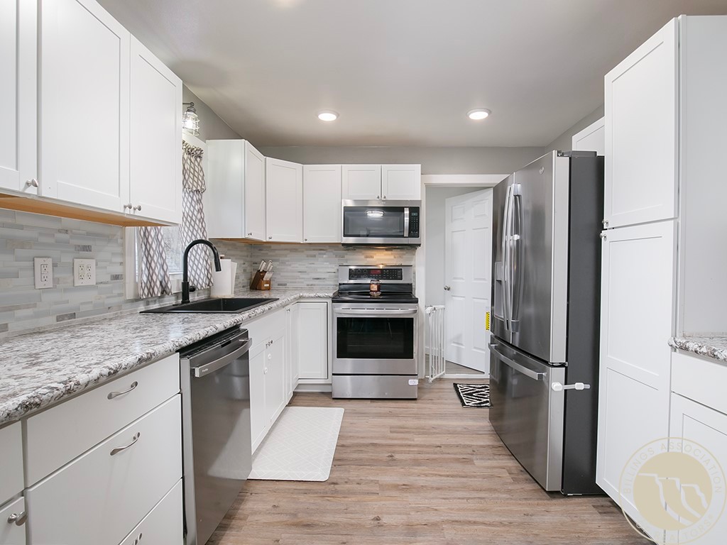 1704 Burlington AVENUE