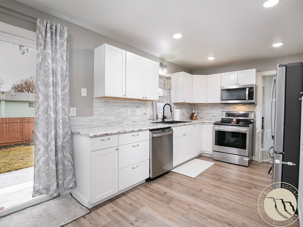 1704 Burlington AVENUE