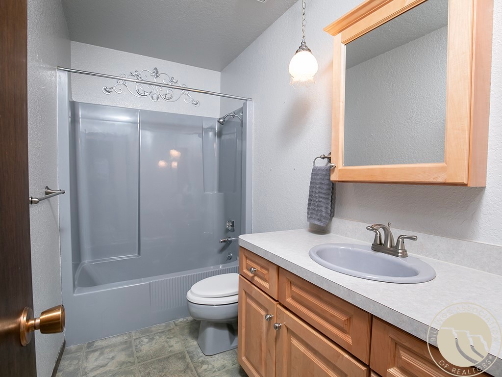 2110 Ridgeview Drive