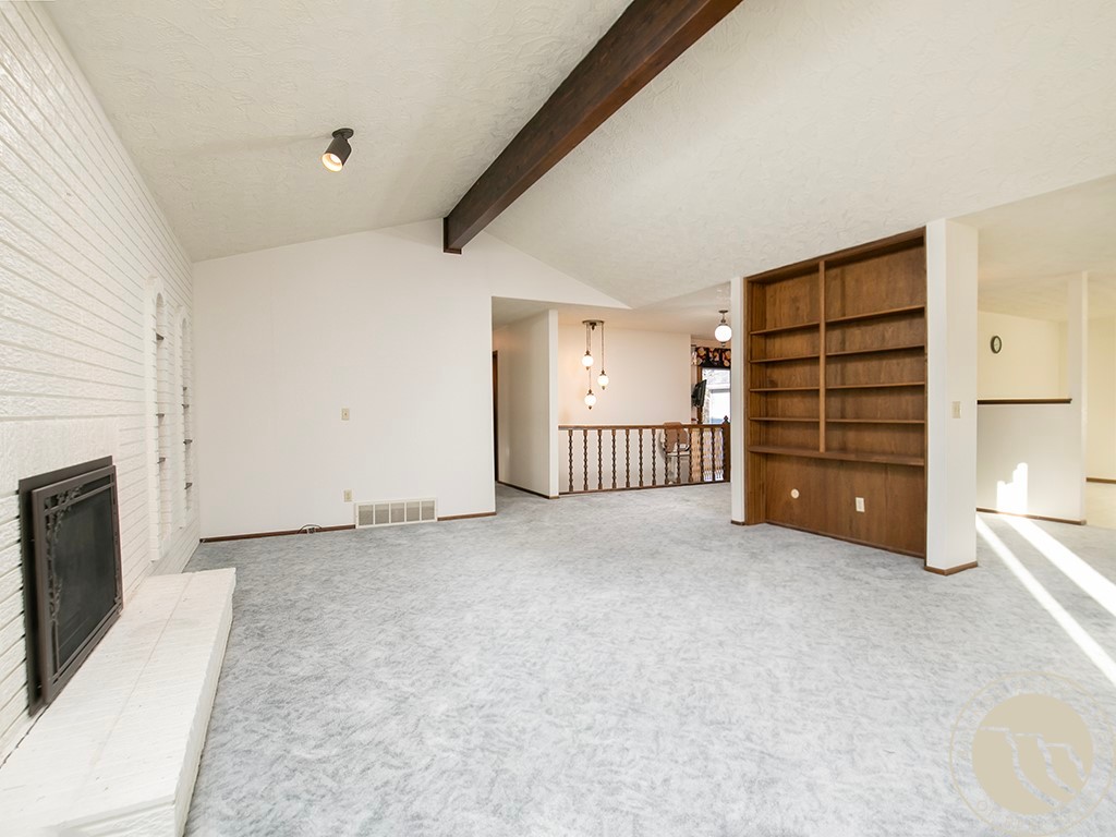 2110 Ridgeview Drive