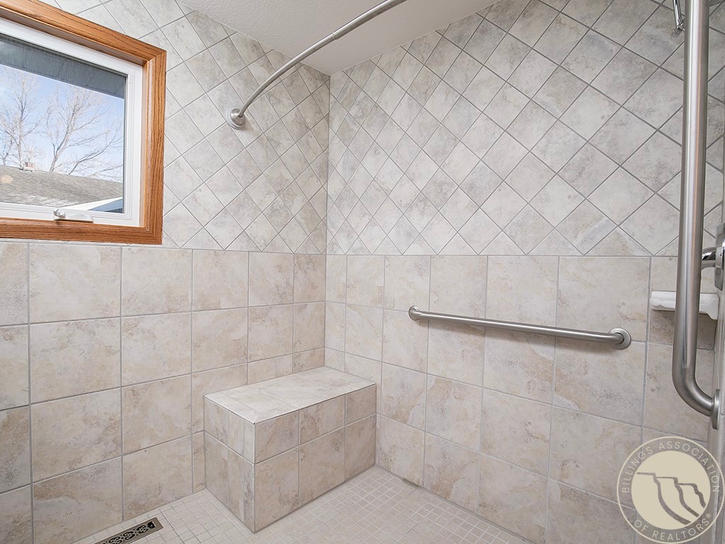 2110 Ridgeview Drive