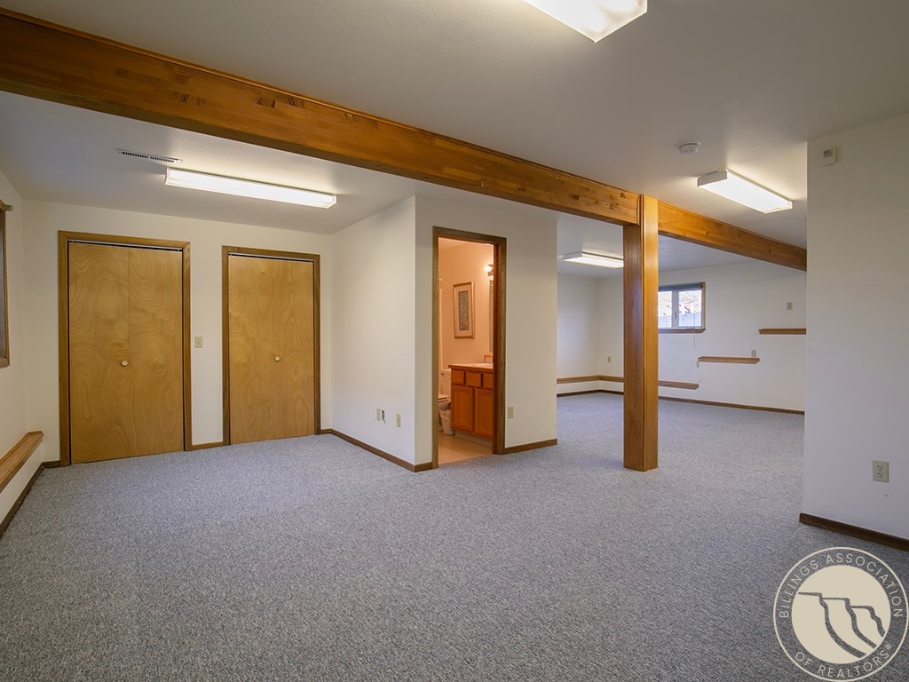 2110 Ridgeview Drive