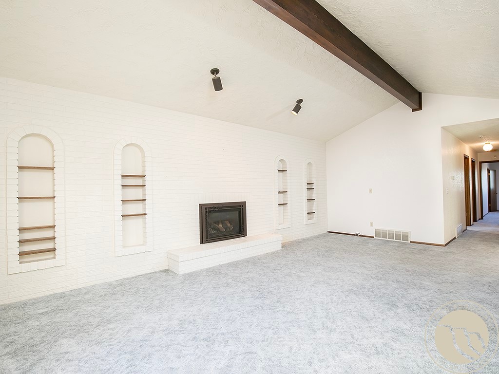 2110 Ridgeview Drive