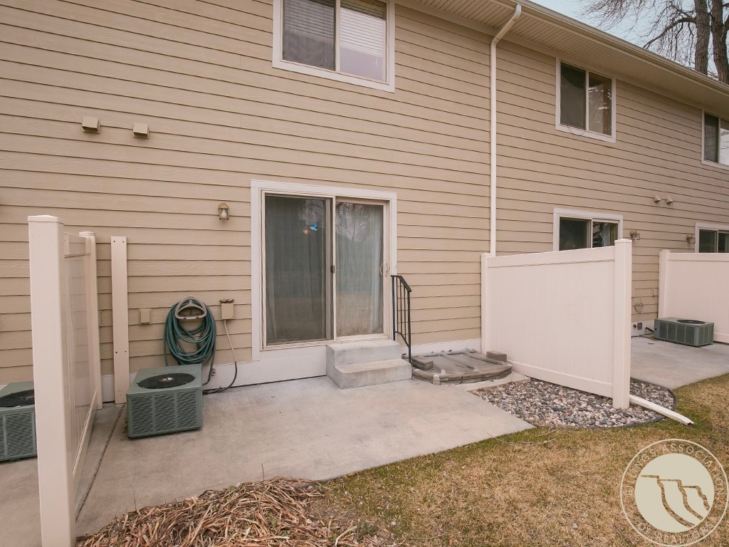 542 Killarney Street