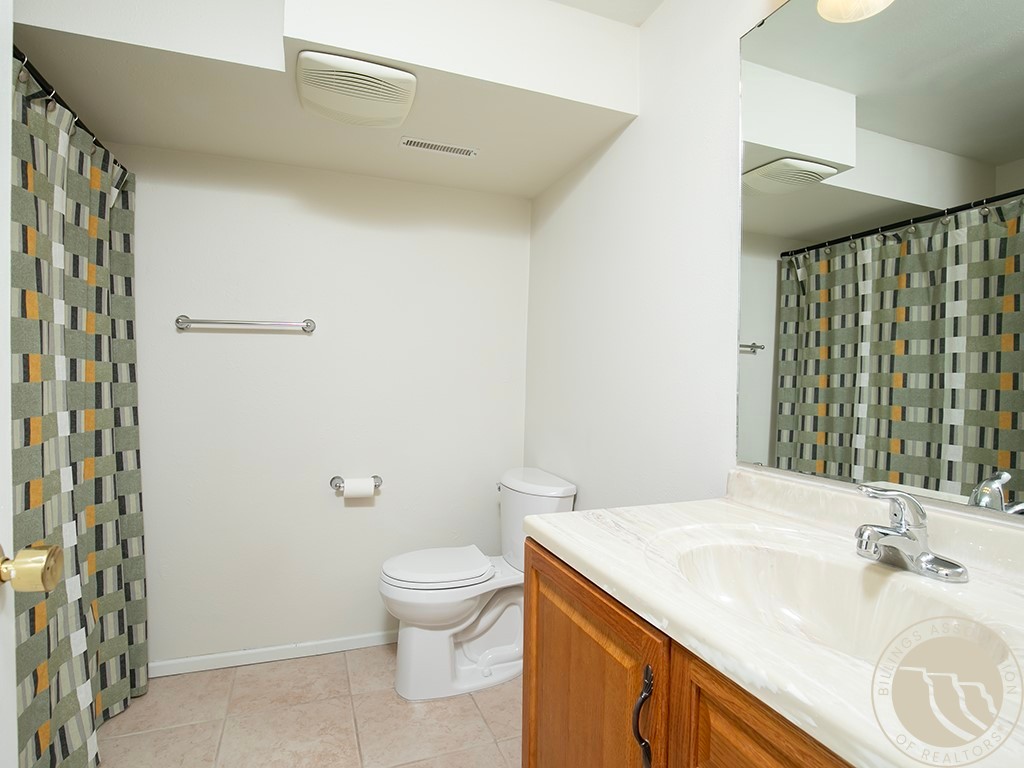 542 Killarney Street