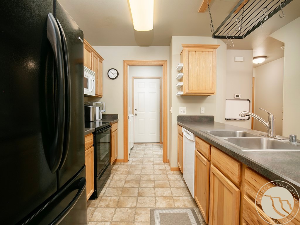 542 Killarney Street