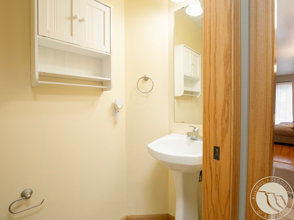 542 Killarney Street