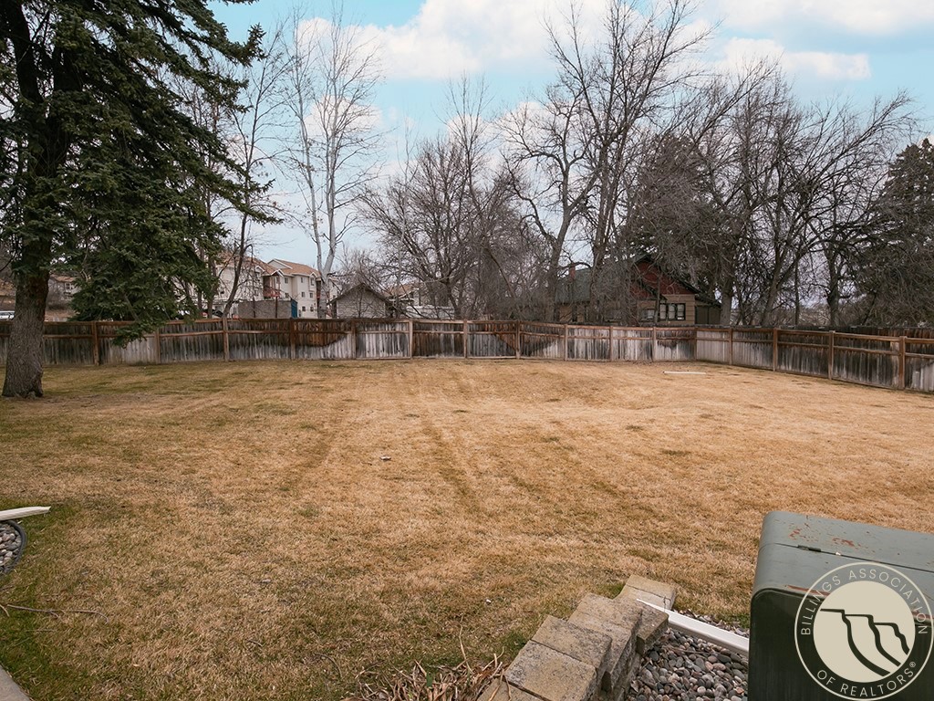 542 Killarney Street