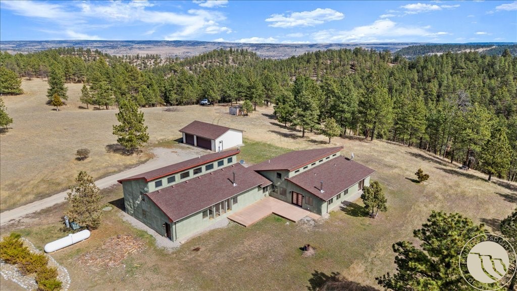 147 Stillwater Loop