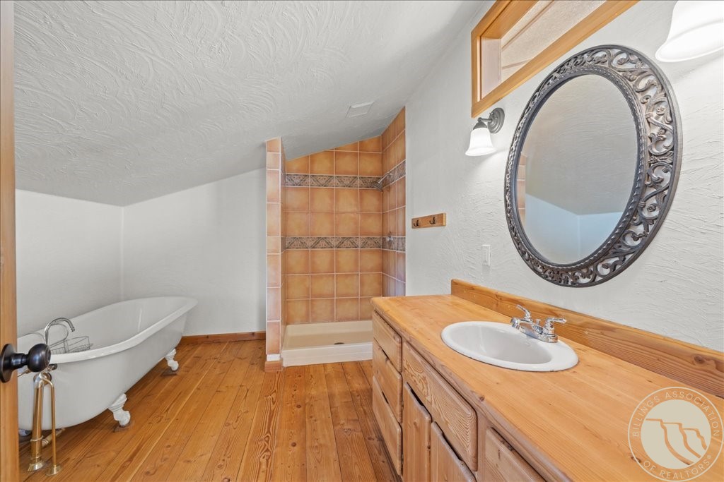 147 Stillwater Loop
