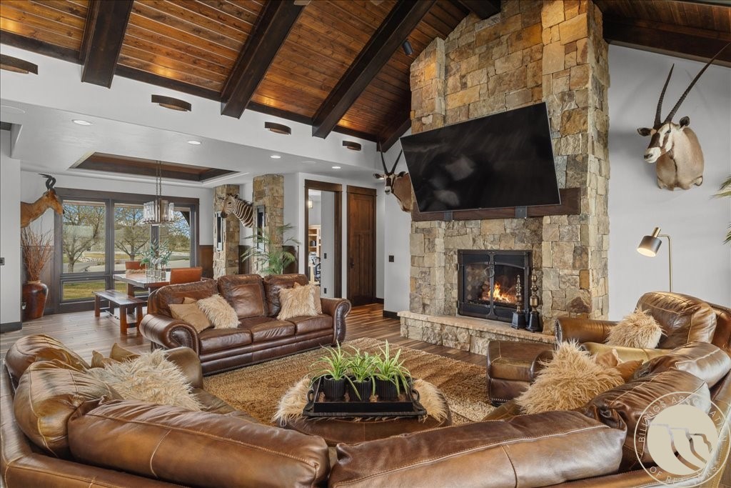 5528 Green Teal Drive