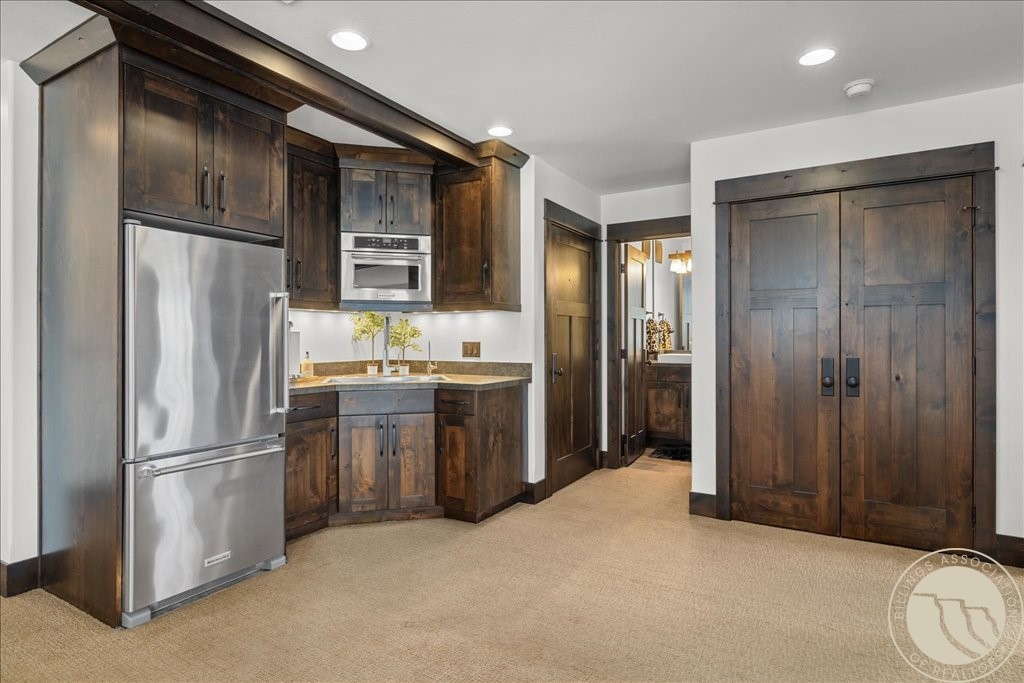 5528 Green Teal Drive