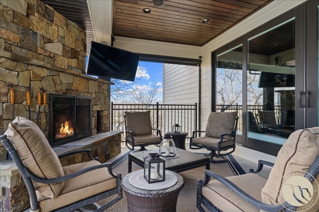 5528 Green Teal Drive