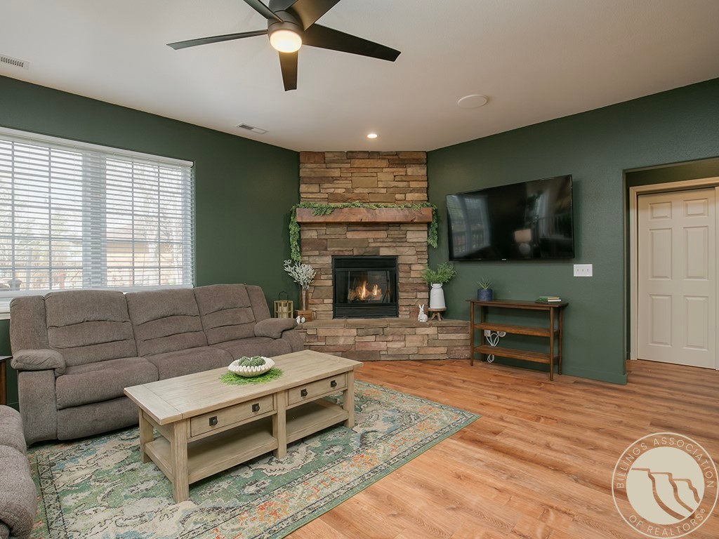 4238 Iron Horse Trail