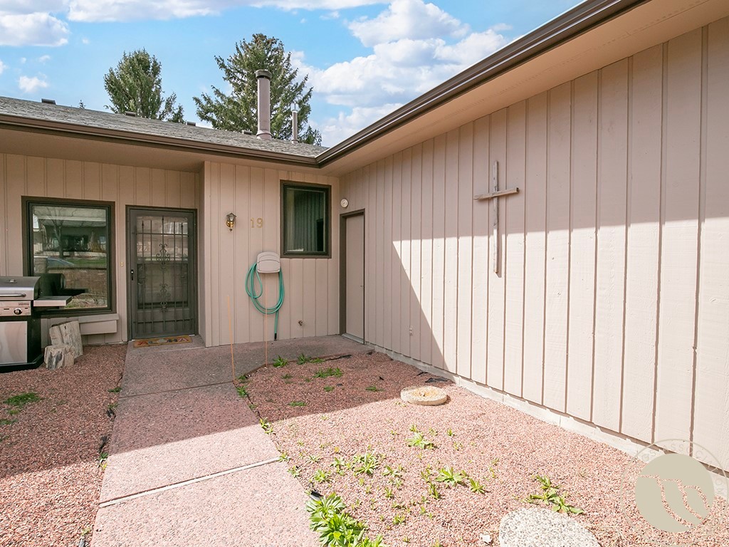 3441 Poly Drive 19
