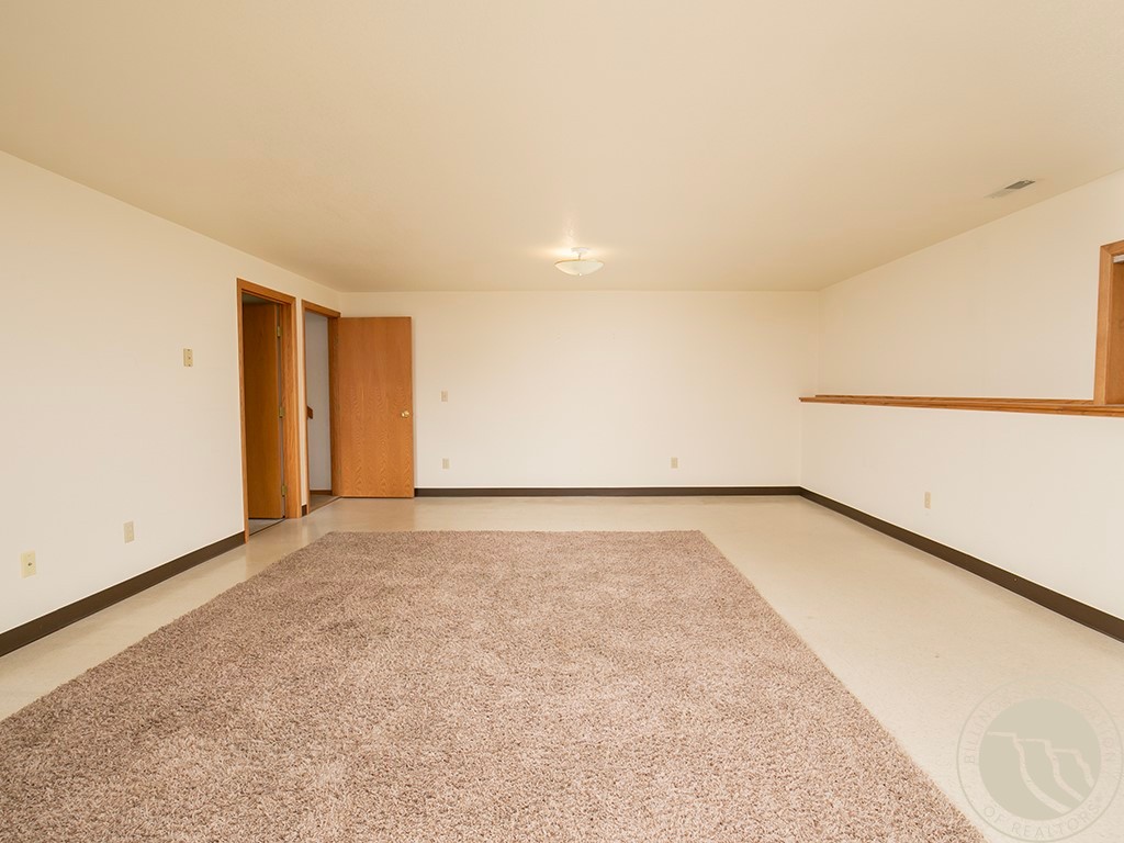 3441 Poly Drive 19