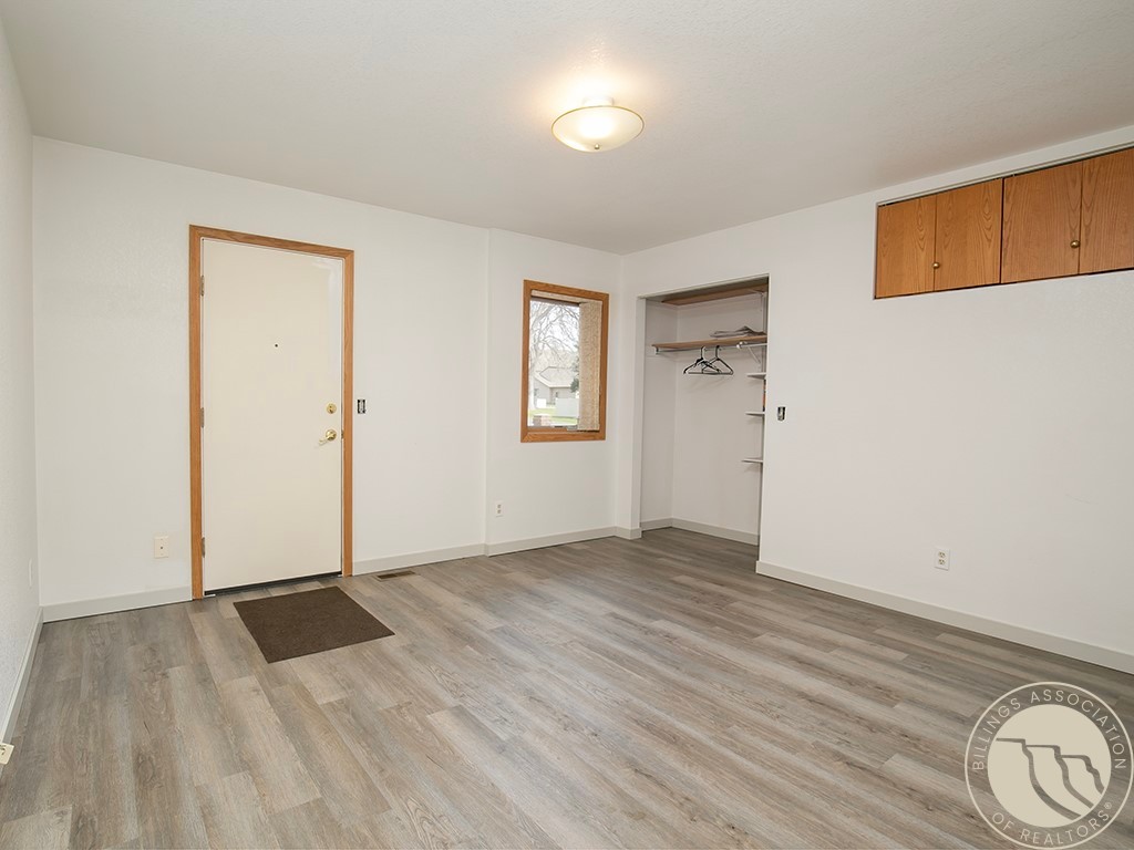 3441 Poly Drive 19