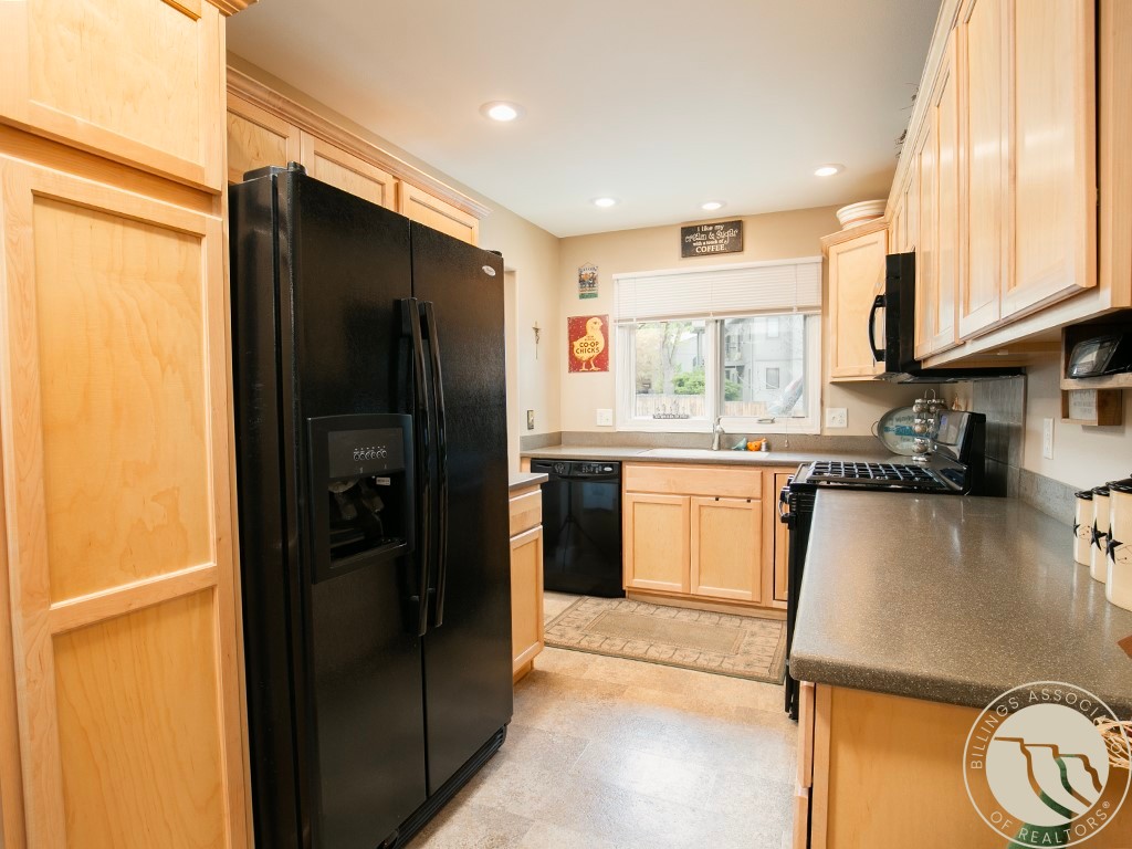 905 13th Street W