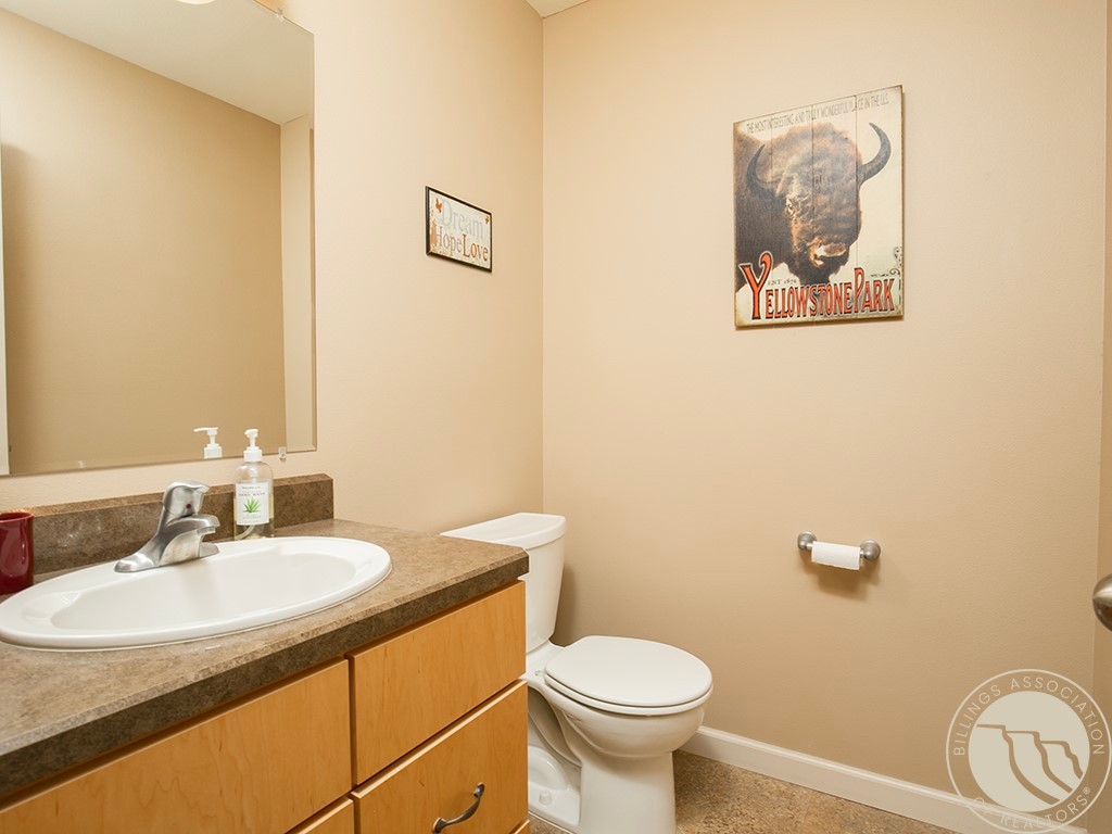 905 13th Street W