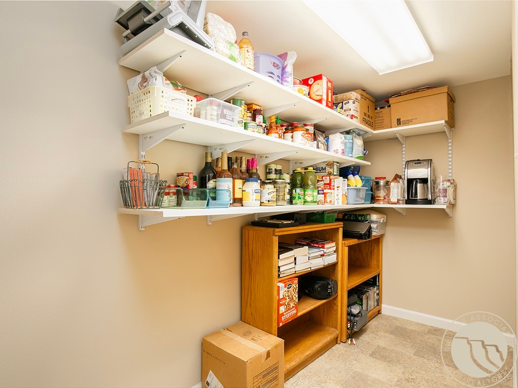 905 13th Street W