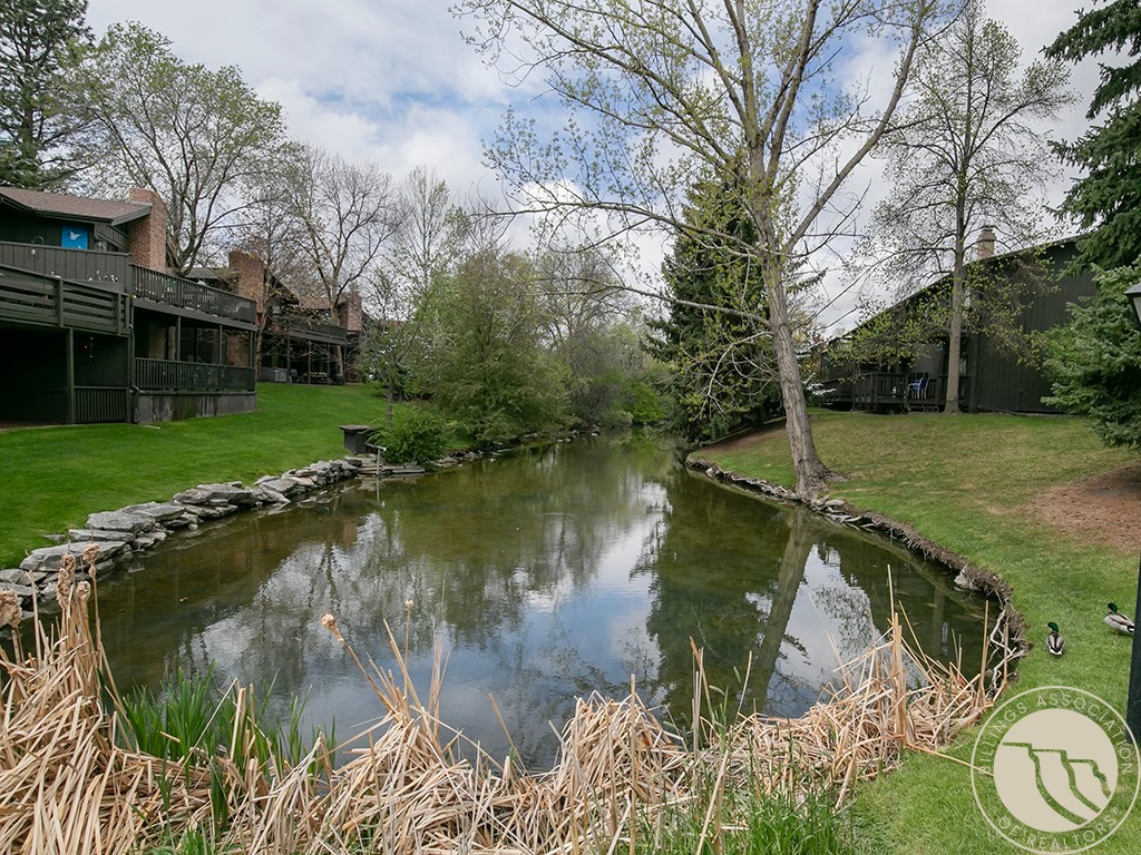 905 13th Street W