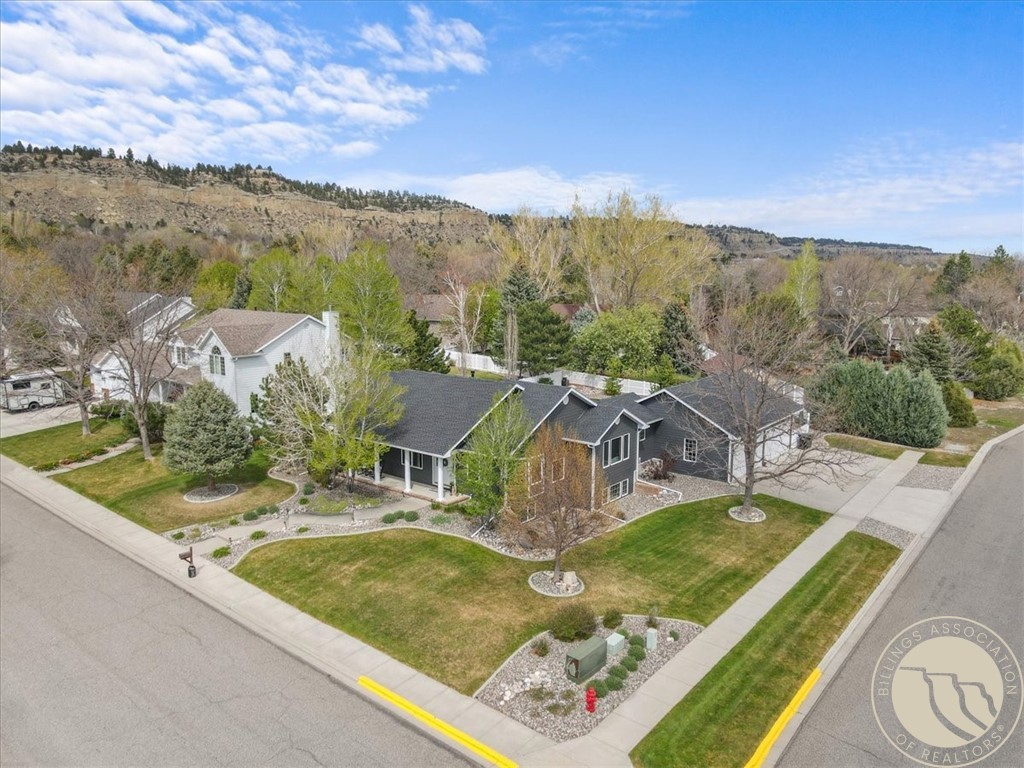 2503 Aspen Way