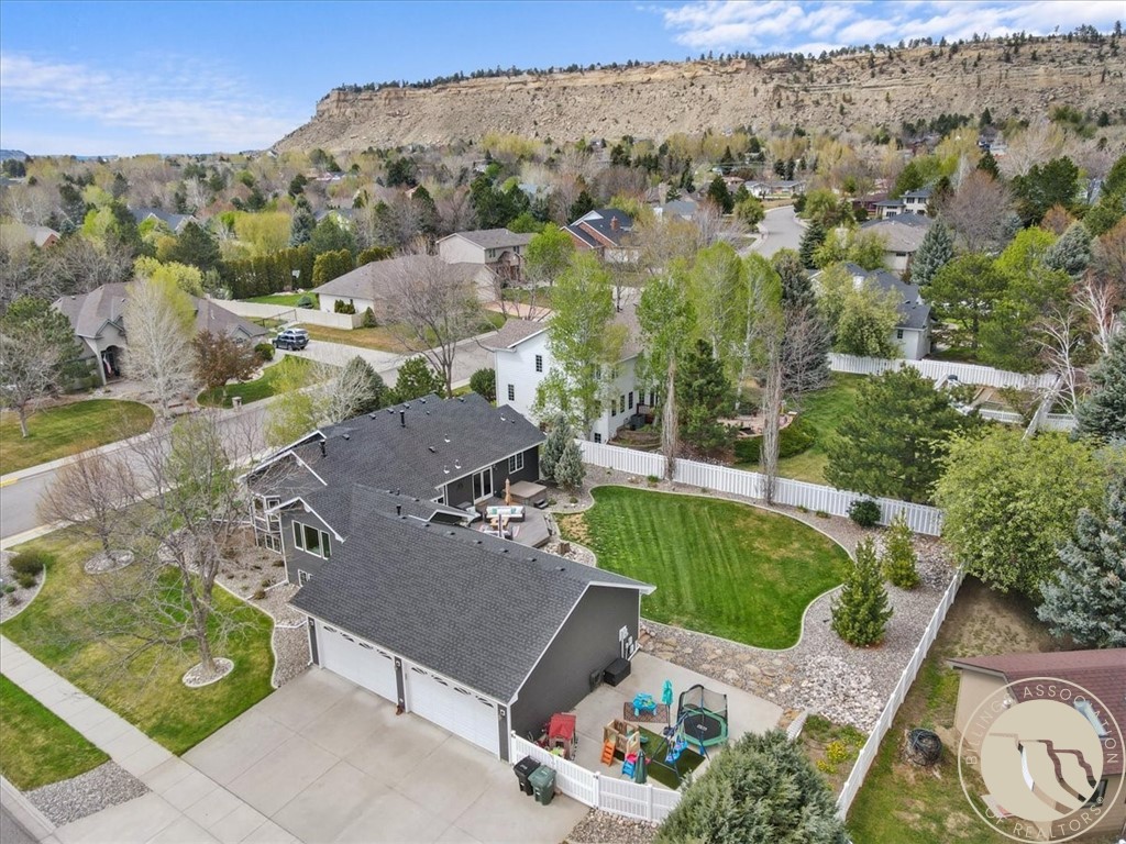 2503 Aspen Way