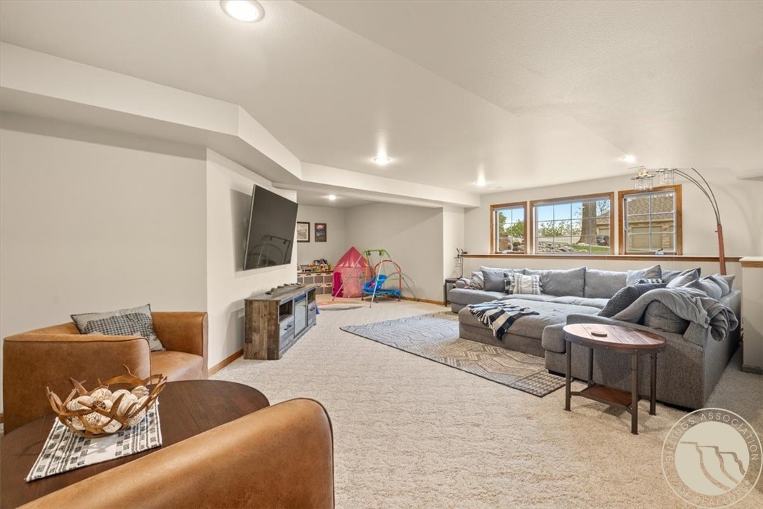 2503 Aspen Way