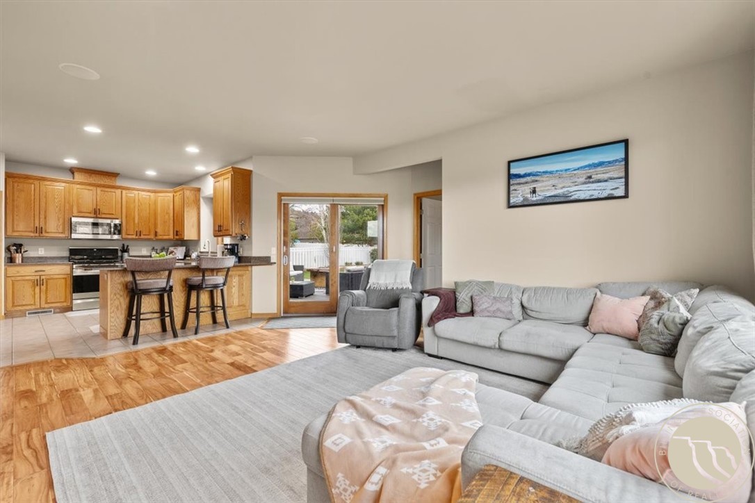 2503 Aspen Way