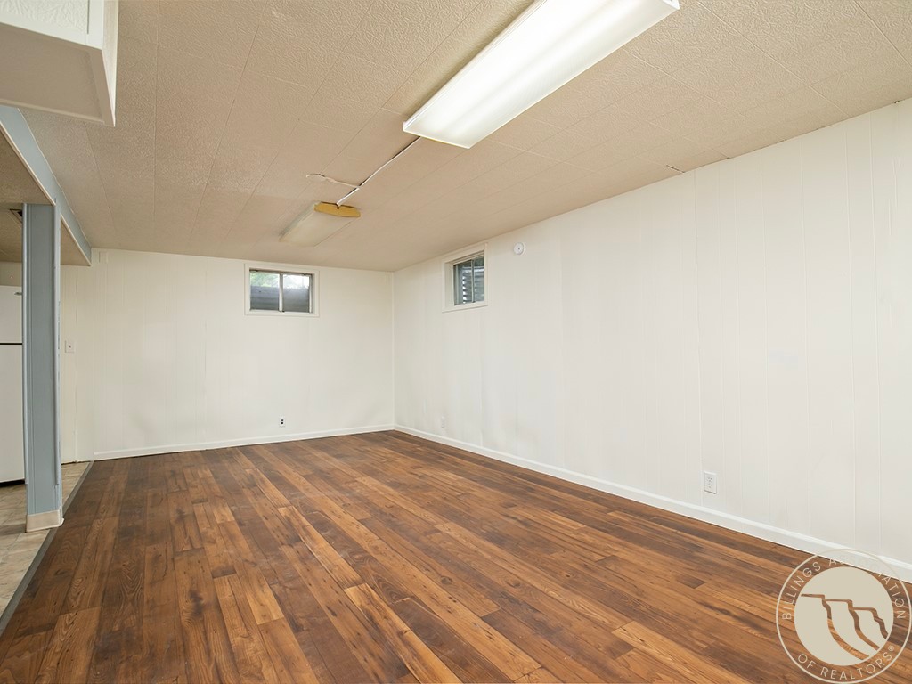 3415 Poly Drive
