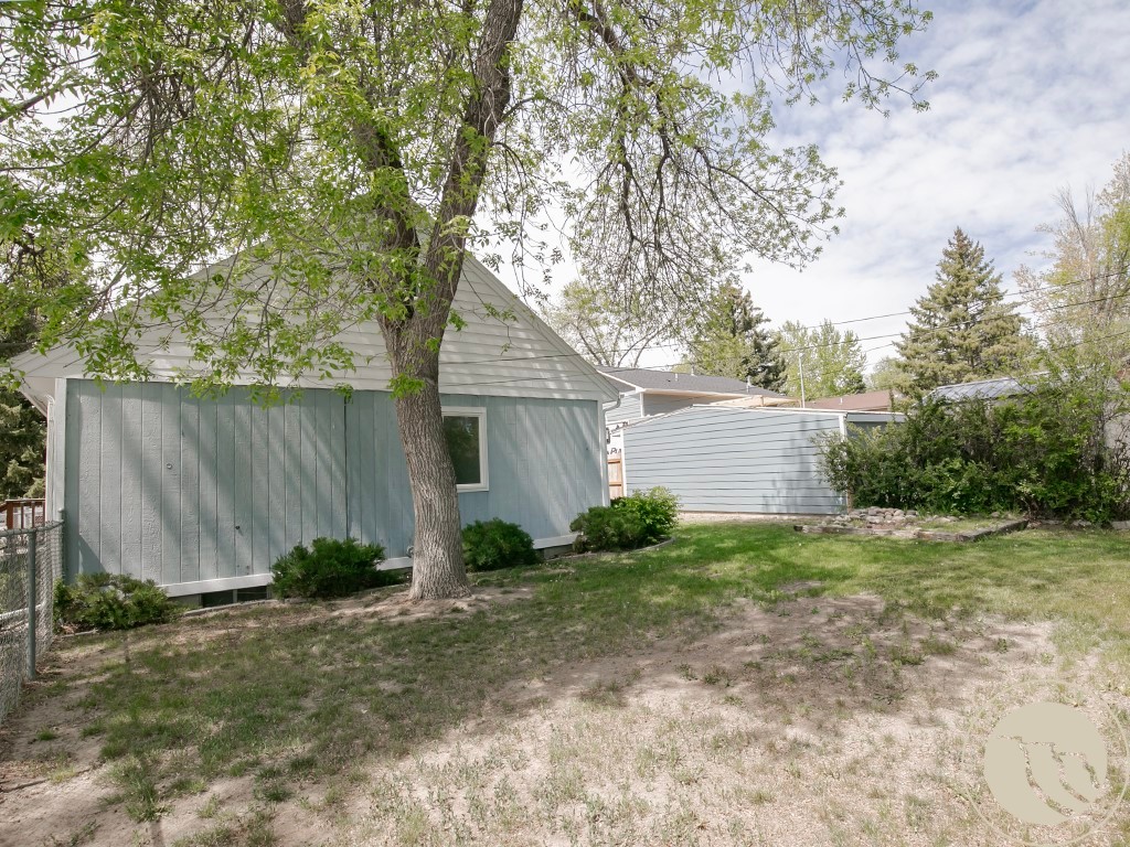 3415 Poly Drive